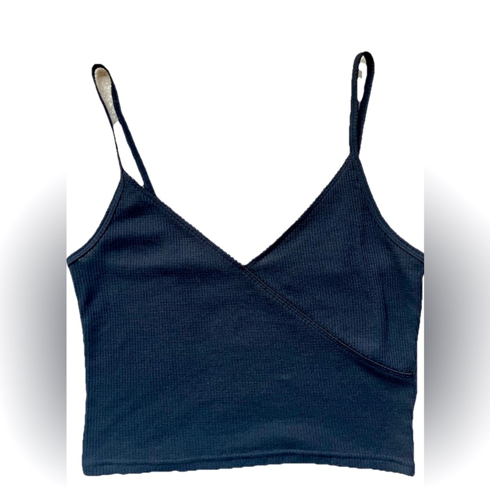 PAC SUN basics V neck waffle KNIT BLACK CROP tank Top STRETCH size: Medium EUC!